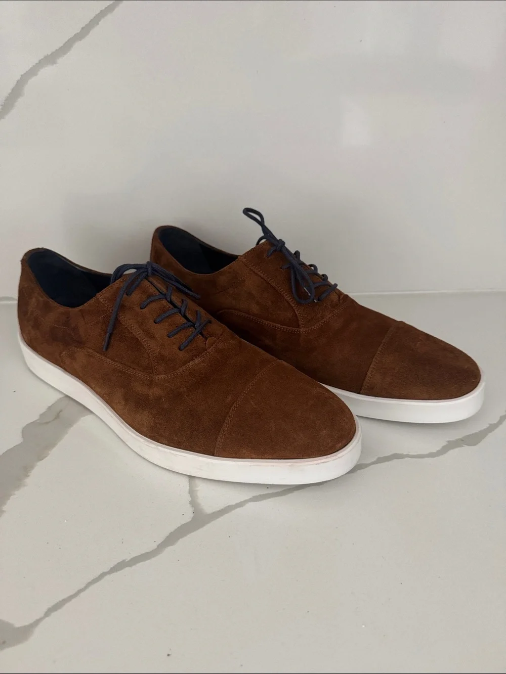 Johnston & Murphy Size 10 Bolivar Cap Toe Sneakers featuring Italian snuff suede